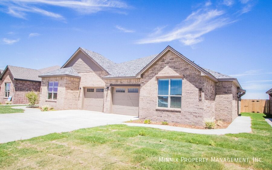 1702 102nd St in Lubbock, TX - Building Photo