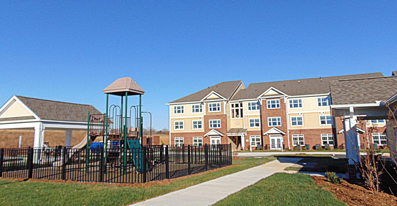 Eden Chase Apartments in Eden, NC - Foto de edificio