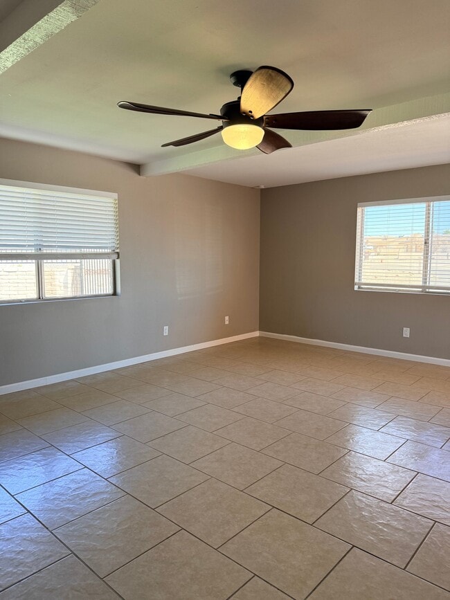 1785 Beavertail Dr in Lake Havasu City, AZ - Building Photo - Building Photo