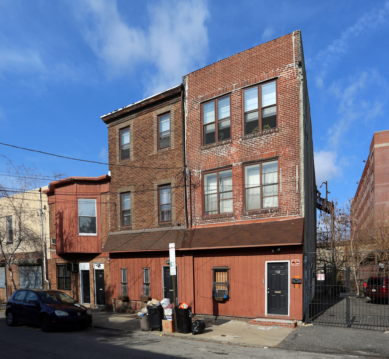 506-510 N 9th St in Philadelphia, PA - Building Photo