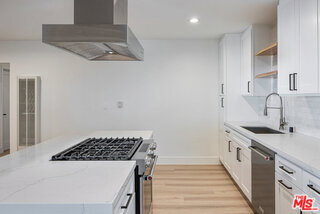 943 9th St in Santa Monica, CA - Building Photo - Building Photo