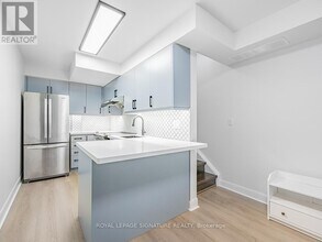 415 Jarvis St in Toronto, ON - Building Photo - Building Photo