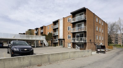 Chinook in Calgary, AB - Building Photo - Building Photo