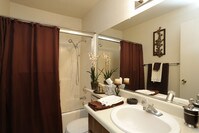 Interior Photo - Meadow Lakes Apartamentos in Modesto, California