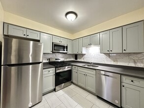 630 Lincoln Ave in Addison, IL - Building Photo - Building Photo