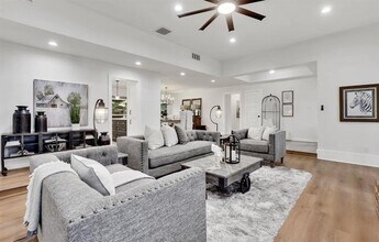 2205 Timberwood in Carrollton, TX - Building Photo - Building Photo