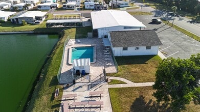 209 50th Avenue Plz E in Bradenton, FL - Building Photo - Building Photo
