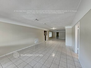 1731 N 56th Ave in Hollywood, FL - Building Photo - Building Photo