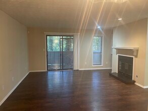 514 Wynnes Ridge Cir in Marietta, GA - Building Photo - Building Photo
