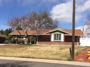 2416 S Jasmine St in Denver, CO - Building Photo - Building Photo