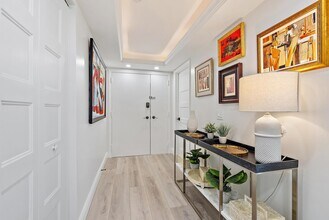 3390 S Ocean Blvd in Palm Beach, FL - Building Photo - Building Photo