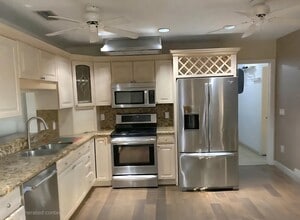 19323 Carolina Cir in Boca Raton, FL - Building Photo - Building Photo