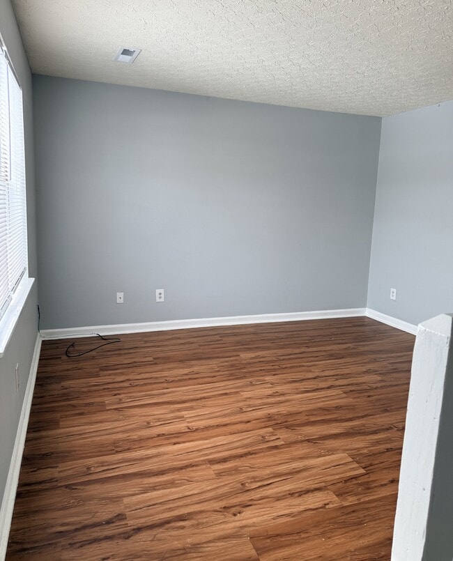 property at 16 Duiguid Dr