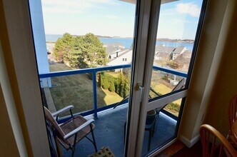 1001 Marina Dr in Quincy, MA - Building Photo - Building Photo