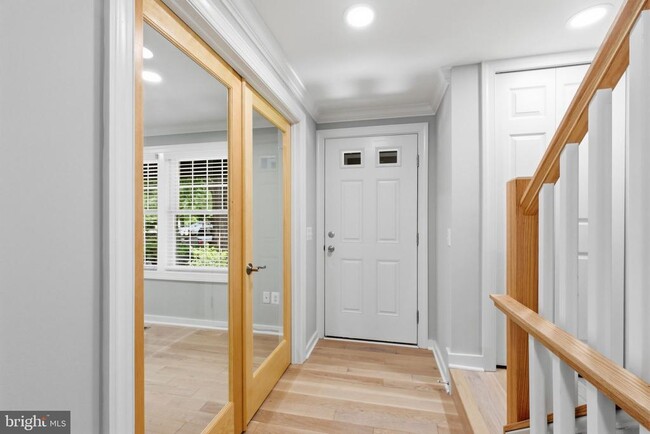 property at 2916 Montauk Ct