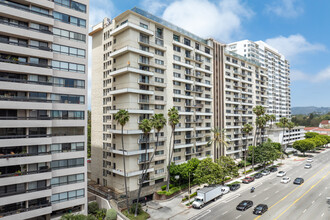 Wilshire Marquis in Los Angeles, CA - Foto de edificio - Primary Photo