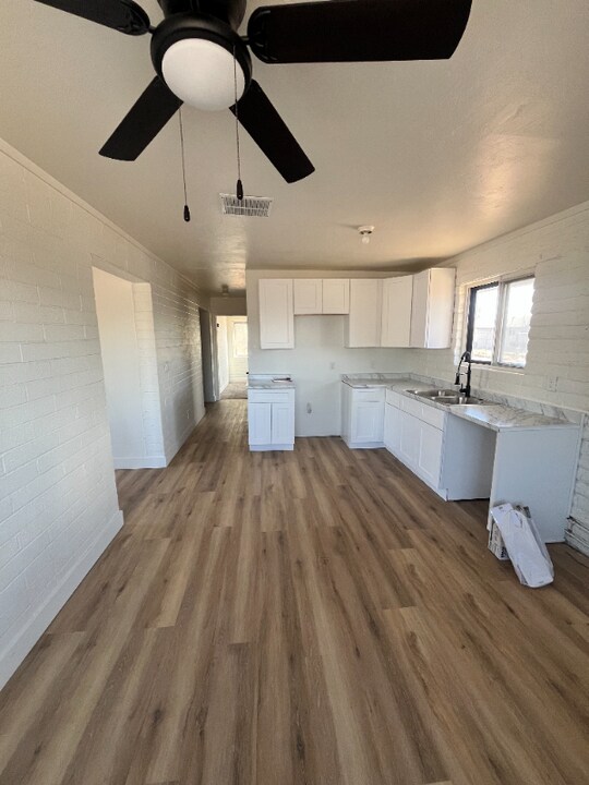 901 Georgia St in Holbrook, AZ - Building Photo