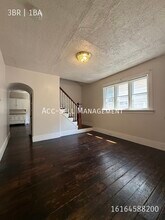 901 Zeeland Ct NE in Grand Rapids, MI - Building Photo - Building Photo