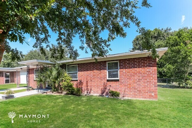 6037 Green Hill Ln in Jacksonville, FL - Building Photo - Building Photo