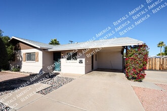 6924 E Cheery Lynn Rd in Scottsdale, AZ - Building Photo - Building Photo