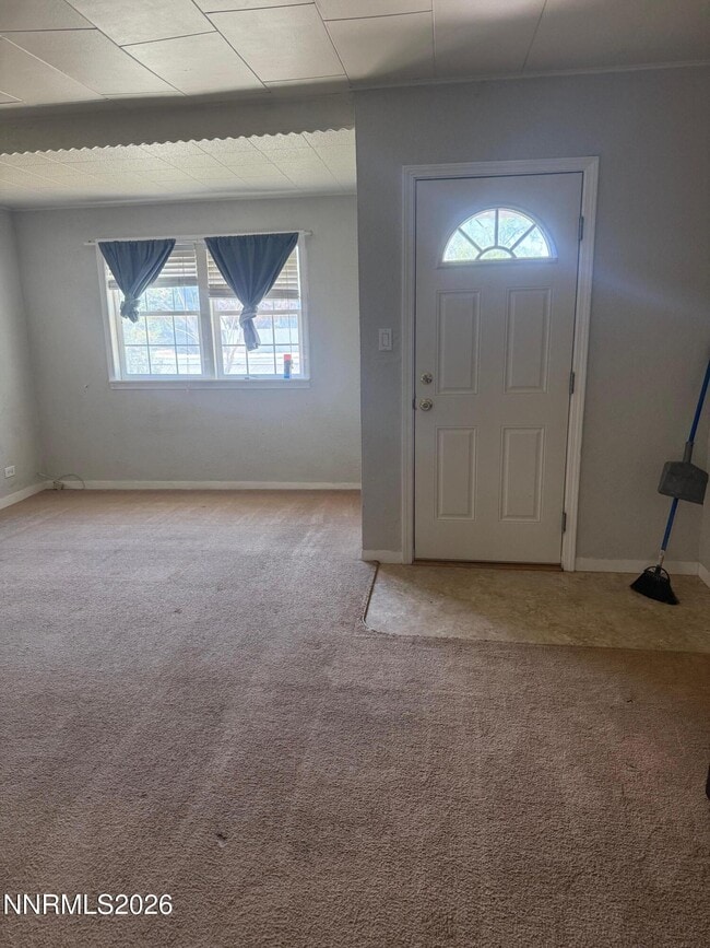 1370 Dartmouth Ave in Lovelock, NV - Building Photo - Building Photo