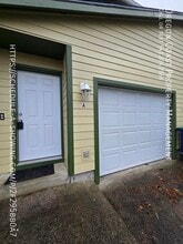 1135 SE Oar Ave in Lincoln City, OR - Building Photo - Building Photo