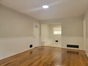 1854 Evans Dr SW in Atlanta, GA - Building Photo - Building Photo