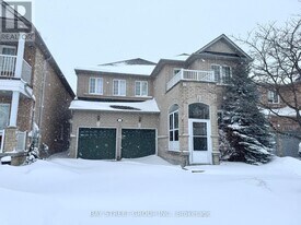 15 Peterkin Rd in Markham, ON - Building Photo
