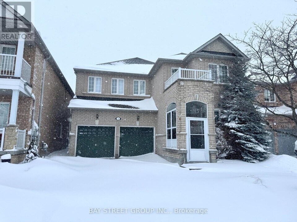 15 Peterkin Rd in Markham, ON - Building Photo
