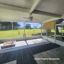 5924 Vanco Dr in Zephyrhills, FL - Building Photo - Building Photo