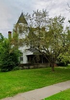 103 S 7th Ave in Clarion, PA - Building Photo