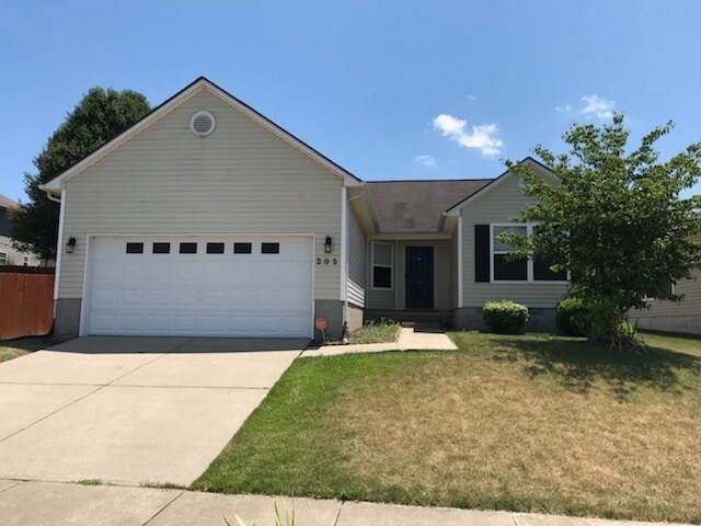 205 Fox Run Rd in Georgetown, KY - Building Photo