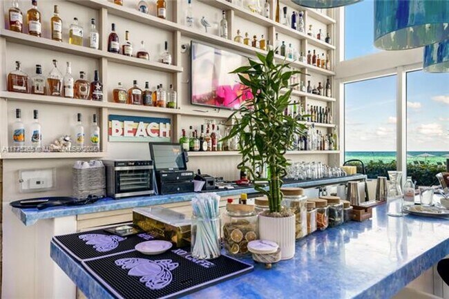 15811 Collins Ave in Sunny Isles Beach, FL - Building Photo - Building Photo