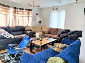 309 Beacon St, Unit 1 in Somerville, MA - Building Photo - Building Photo