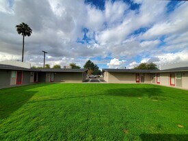 3021 N 22nd St in Phoenix, AZ - Building Photo