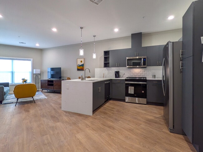 Metro526 Apartments in Dunellen, NJ - Building Photo - Building Photo