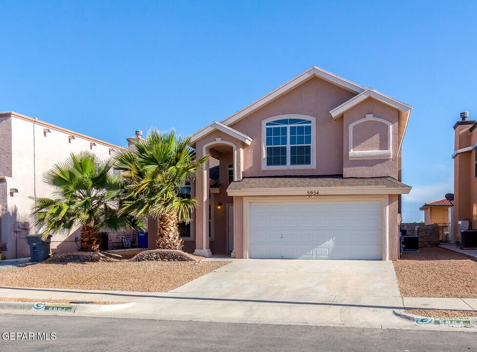 5954 Katelyn Gray Cir in El Paso, TX - Building Photo