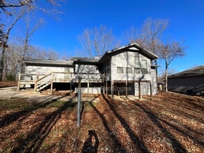 12 Sunderland Dr in Bella Vista, AR - Foto de edificio - Building Photo