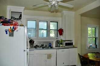 145 Fuller Ave SE in Grand Rapids, MI - Building Photo - Building Photo