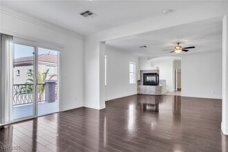 2733 Kildrummie St in Henderson, NV - Building Photo - Building Photo