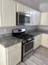 263 S Summer Meadow St in Henderson, NV - Building Photo - Building Photo