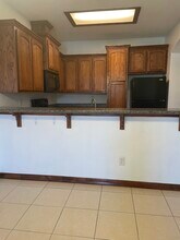 3043 Scotland Dr, Unit 2 in Edinburg, TX - Foto de edificio - Building Photo