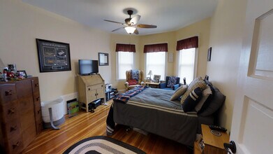 332 Beacon St in Somerville, MA - Building Photo - Building Photo