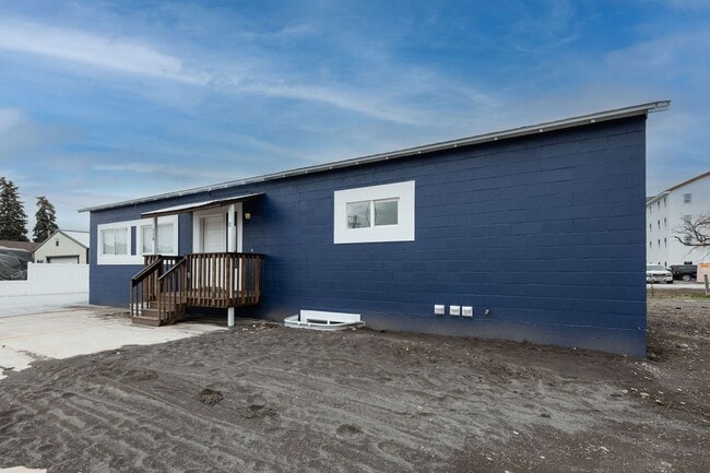 119 W 2nd N in Rexburg, ID - Building Photo - Building Photo