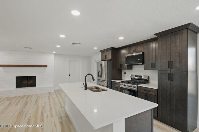 280 Antigua Dr in Merritt Island, FL - Building Photo - Building Photo