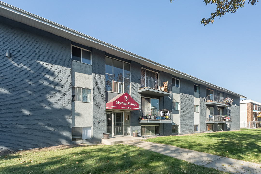 Myrna Manor Apartments in Edmonton, AB - Building Photo