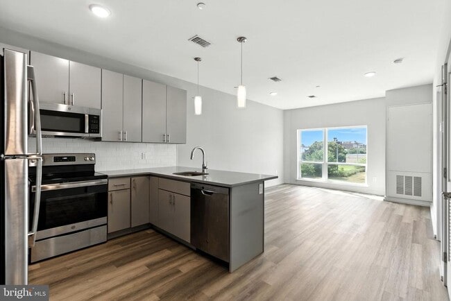 2110 E Norris St in Philadelphia, PA - Foto de edificio - Building Photo