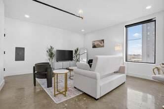 116 W 3rd St in Tulsa, OK - Foto de edificio - Building Photo