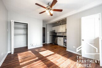 1125 N La Salle Dr, Unit 203 in Chicago, IL - Foto de edificio - Building Photo