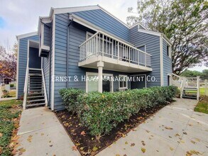 6020 Bixby Village Dr in Long Beach, CA - Building Photo - Building Photo